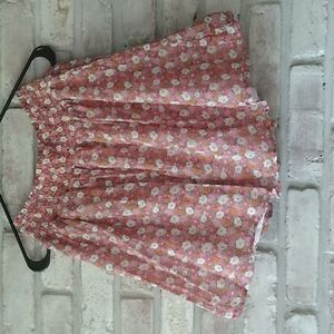 Woman's flowing skirt